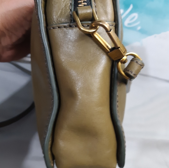 COPY - Fossil leather crossbody - Picture 5 of 16